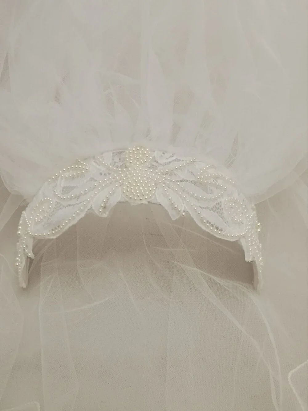 Vintage White Bridal Veil with Decorative Headband